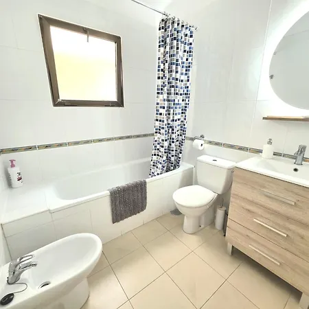 Family In Cristianos 3 Bed - 2 Bath, Heated-pool Los Cristianos (Tenerife)