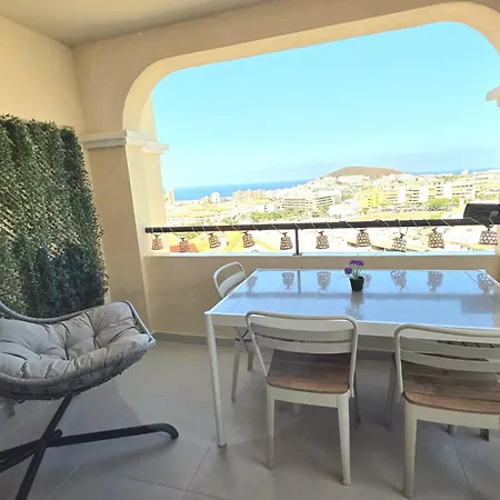 Family In Cristianos 3 Bed - 2 Bath, Heated-pool Los Cristianos (Tenerife)